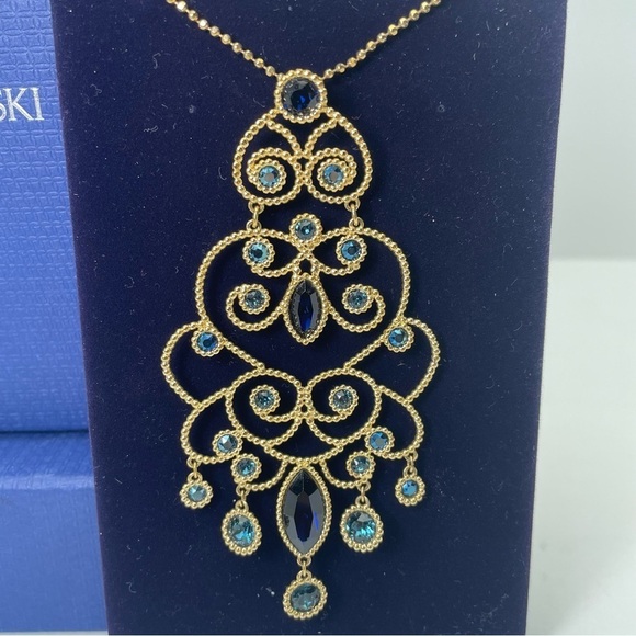 Signed Swarovski Chandelier Style Crystal Necklace - Picture 11 of 16